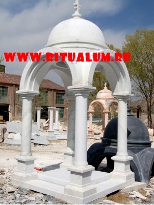 Пантеон из белого мрамора — ritualum.ru Пантеон из белого мрамора — ritualum.ru